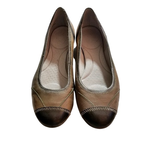 Pr!vo by Clarks Women’s Olive Green Brown Leather Slip On Ballet Flats Size 8 - Picture 1 of 5
